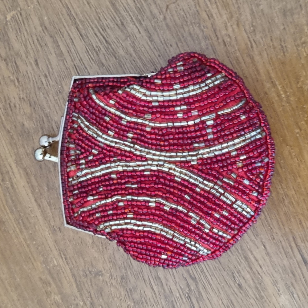Vintage red and gold beaded purse - Picture 5 of 5